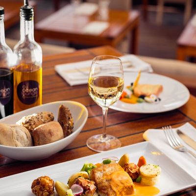 White wine and food at Ocean Lounge