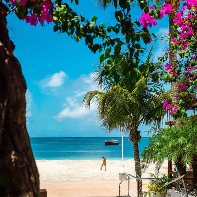 Holland House beach access