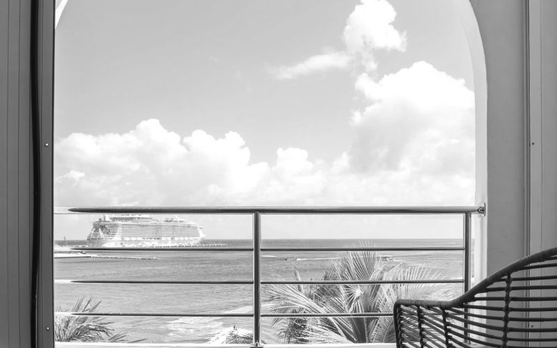 Holland House Beach Hotel: Which room type is right for me? background